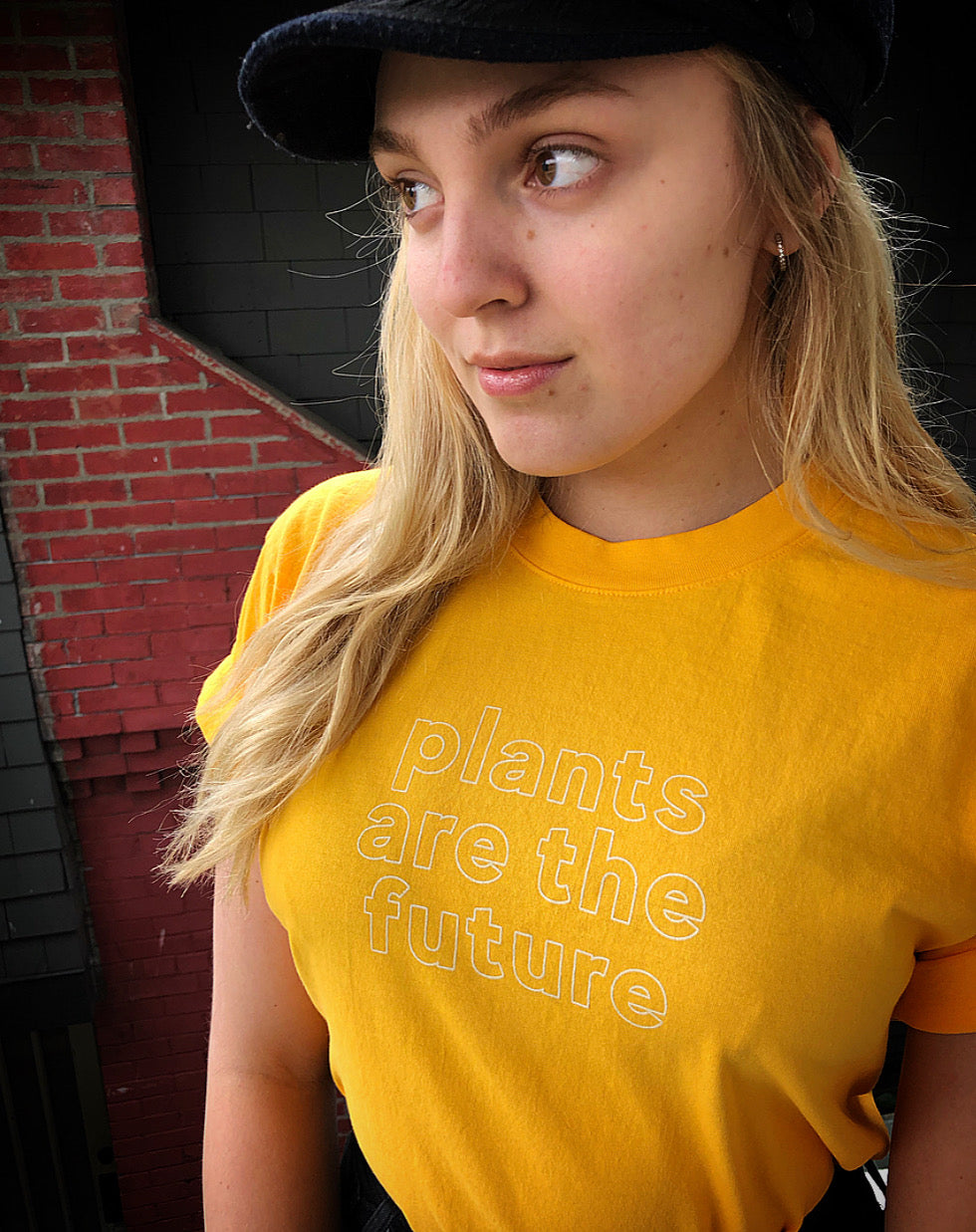 Plants Are The Future - Gold - T-Shirt